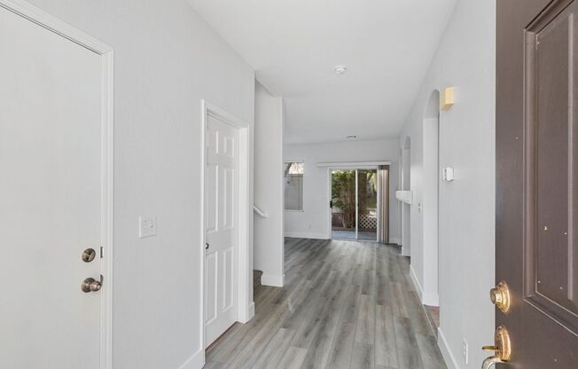 WONDERFUL 3 BEDROOM HOME AT END OF CUL-DE-SAC, FEATURES 2 SPLIT CAR GARAGE