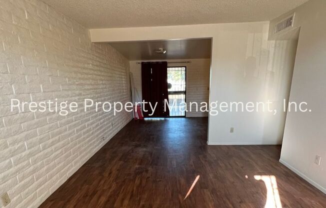 4bd/2ba Southeast home with HUGE Backyard