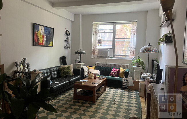 500 GRAND ST