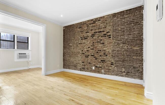 344 E 85 ST