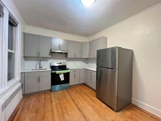 3 beds, 2 baths, 1,000 sqft, $3,000, Unit 3