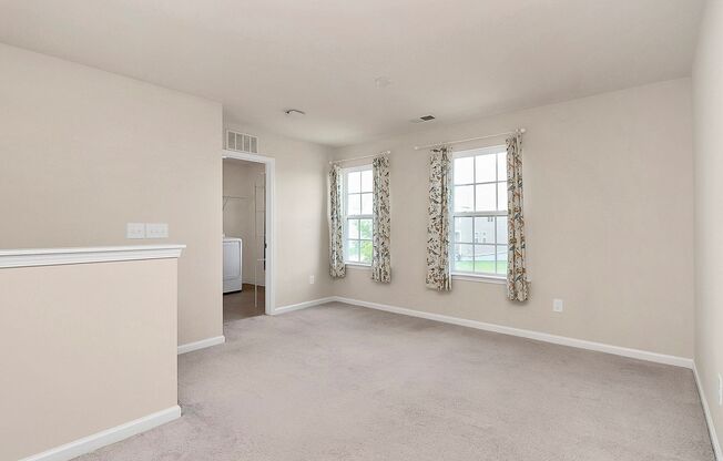 4 beds, 2.5 baths, $2,795