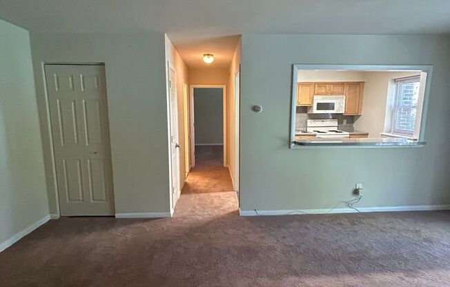 1 bed, 1 bath, 700 sqft, $1,295, Unit C206