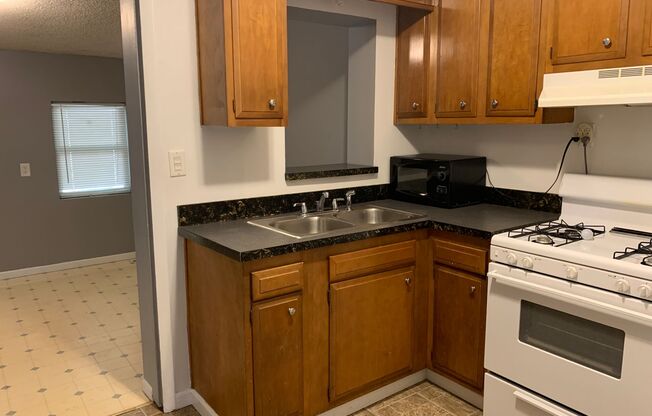 3 beds, 1 bath, $1,350