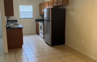 2 beds, 2 baths, $1,295, Unit UNIT 6