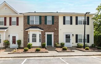 Charming 3BR Townhome in Fantastic Apex Location!