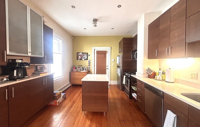 3 KENNEY ST
