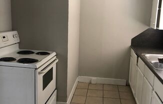 1 bed, 1 bath, $550, Unit 813