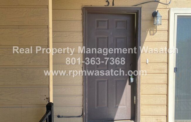 Come See This Great 2 Bedroom 1 Bath Condo In Salt Lake City!