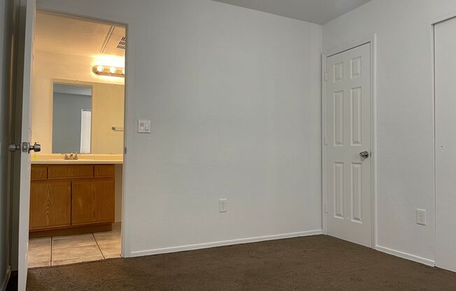 2 beds, 2 baths, $1,150