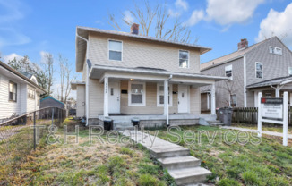 3727 N KENWOOD AVE