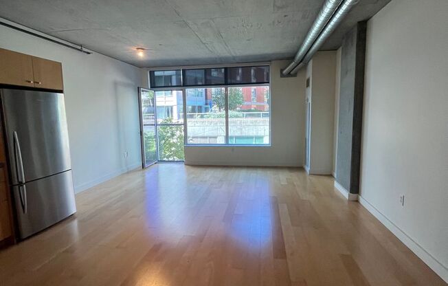 THE CIVIC IN GOOSE HOLLOW STUDIO BEDROOM CONDO!