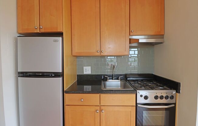 Studio, 1 bath, 460 sqft, $1,750, Unit H612