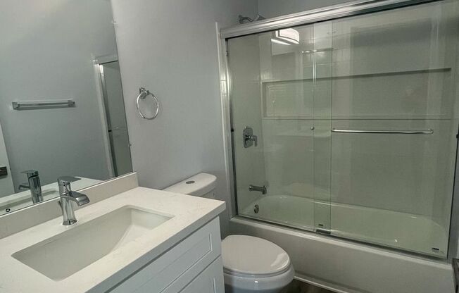 1 bed, 1 bath, 550 sqft, $2,150, Unit B-35