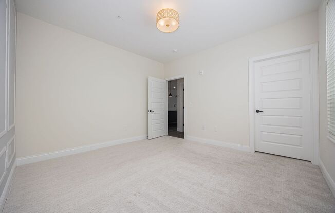 2 beds, 2 baths, 1,262 sqft, $2,200, Unit 302