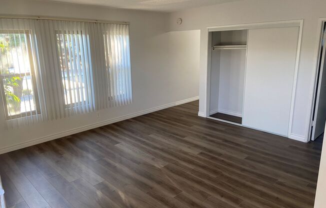 Studio, 1 bath, 422 sqft, $1,425, Unit 832 #22