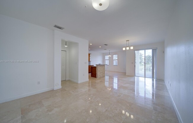 7508 NW 107 PL