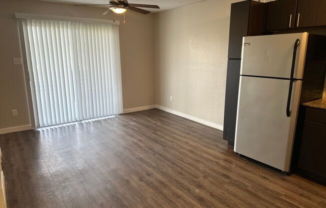 1 bed, 1 bath, 637 sqft, $1,150, Unit 117