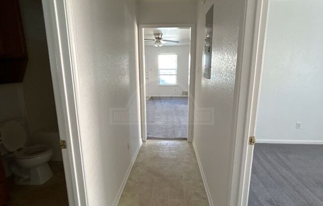 2 beds, 1 bath, $750