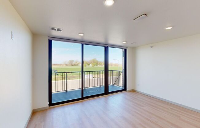 1 bed, 1 bath, 595 sqft, $965, Unit 6004-201