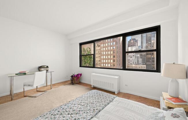 58 W 58th St Apt 14D
