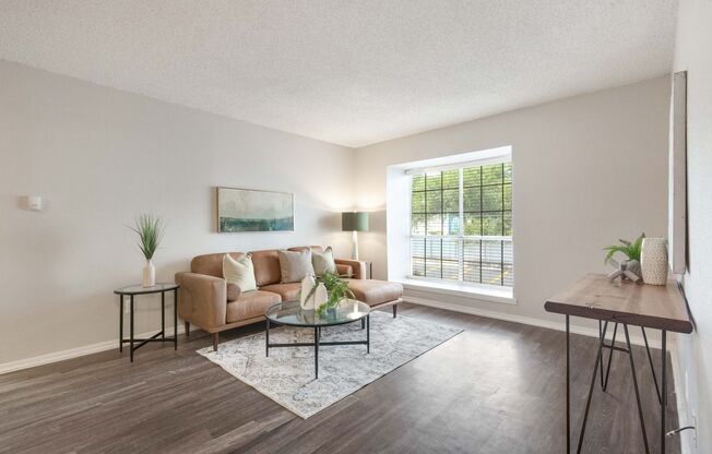 Studio, 1 bath, 450 sqft, $800, Unit 3-112