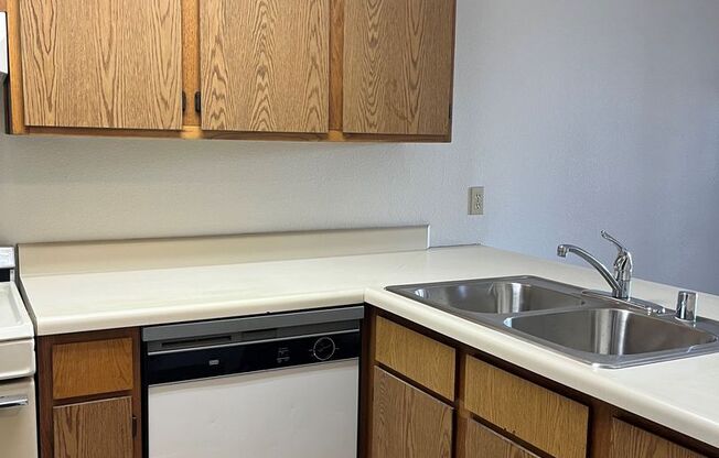 1 bed, 1 bath, $1,595, Unit 2