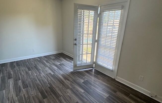 2 beds, 2 baths, 900 sqft, $1,038, Unit 206A