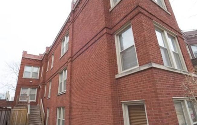 739 - 741 N Ridgeway