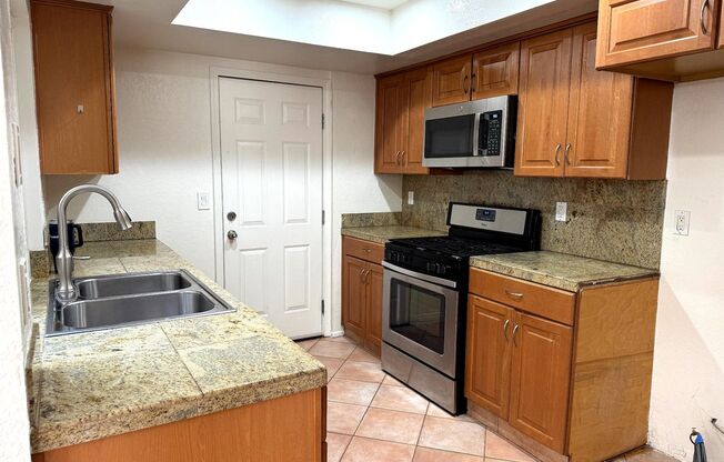 Beautiful 3 Bedroom 2.5 Bath