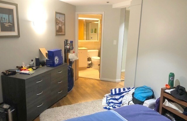3 beds, 2.5 baths, 1,905 sqft, $6,200, Unit 20