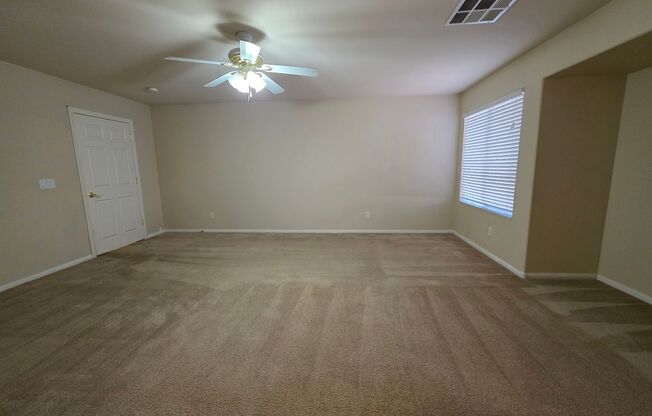 4 beds, 3 baths, $2,600