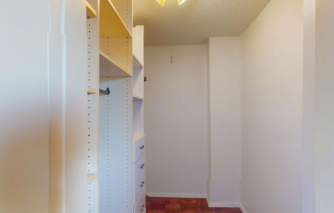 1 bed, 1 bath, $1,725, Unit Unit 415