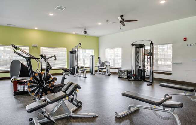 the estates at tanglewood| fitness center with exercise equipment
