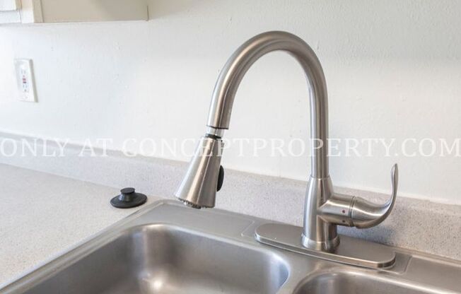 2 beds, 1 bath, 810 sqft, $1,299, Unit 95