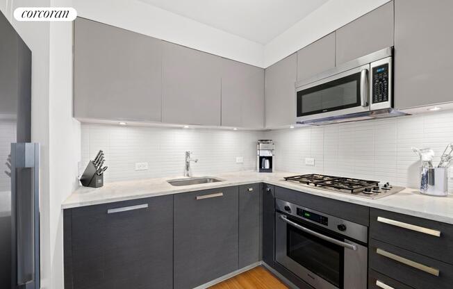 1 bed, 1 bath, 832 sqft, $4,995, Unit 2FS