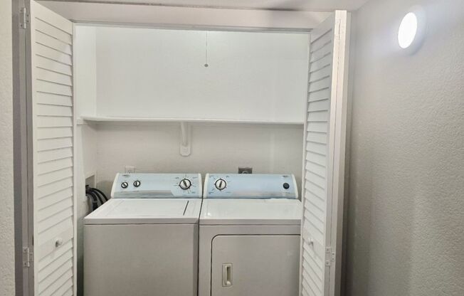 2 beds, 2 baths, 986 sqft, $2,650, Unit 11