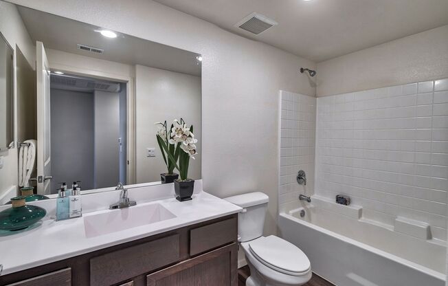 2 beds, 2 baths, 900 sqft, $2,895, Unit 126-304