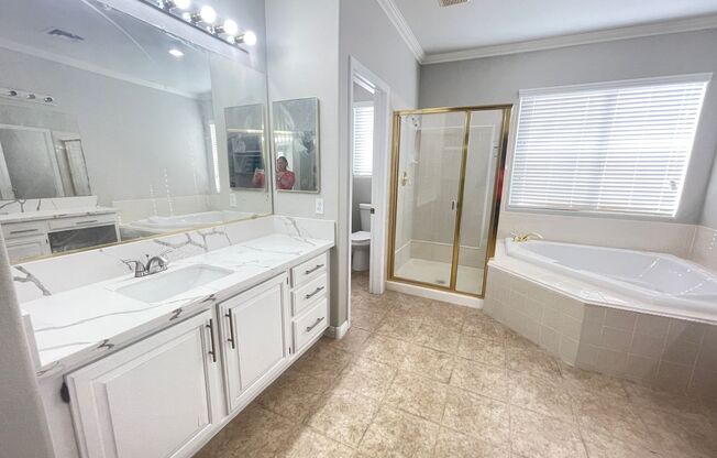 3 beds, 2.5 baths, $3,300