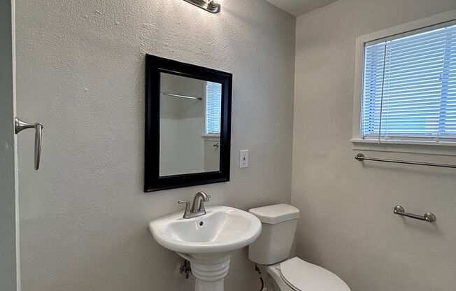 1 bed, 1 bath, $750, Unit MA935
