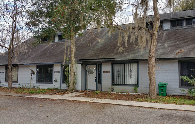 2945 SW 39th Avenue (Serenola Manor)
