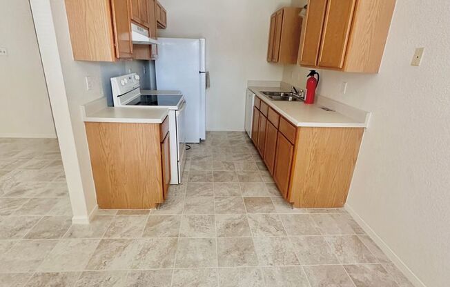 2 beds, 1 bath, 3,430 sqft, $745, Unit C