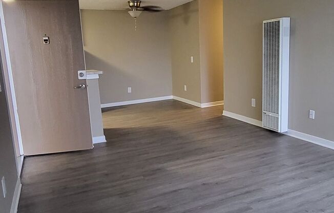 2 beds, 1.5 baths, 840 sqft, $2,450, Unit 658 - 166