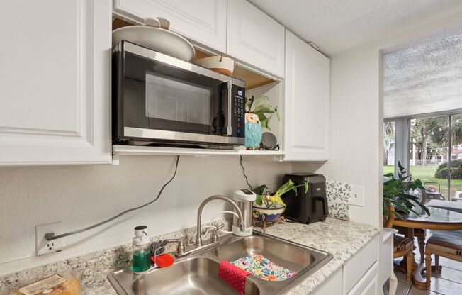 3 beds, 2 baths, 1,300 sqft, $1,450, Unit 7-044