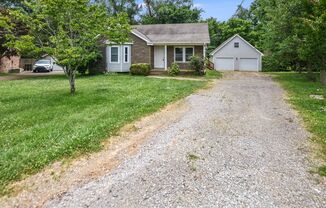 Pet Friendly Ranch with Detached Garage!