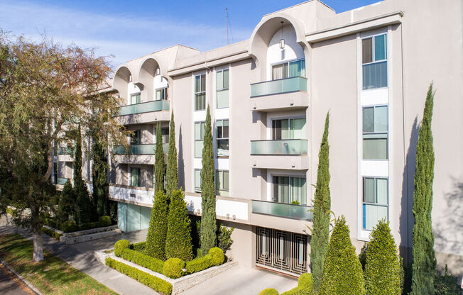 2 beds, 2 baths, 1,389 sqft, $7,000, Unit 107