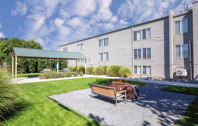 1 bed, 1 bath, 574 sqft, $1,195, Unit 37