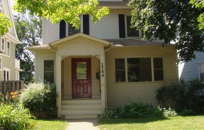 Single Family Home 4bed/1Bath in Mac Grove St Paul!!