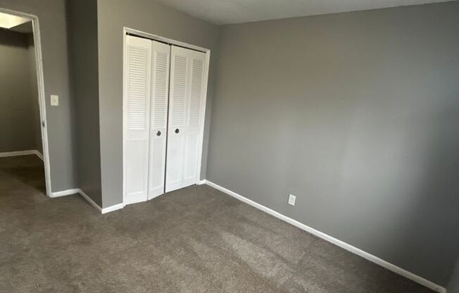 2 beds, 1 bath, 750 sqft, $1,045, Unit B08 1052 10