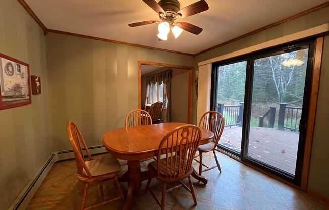 Beautiful and Cozy 3 Bedroom/2 Bath Home In Carlton Sitting on 5 Acres! Available Early September!